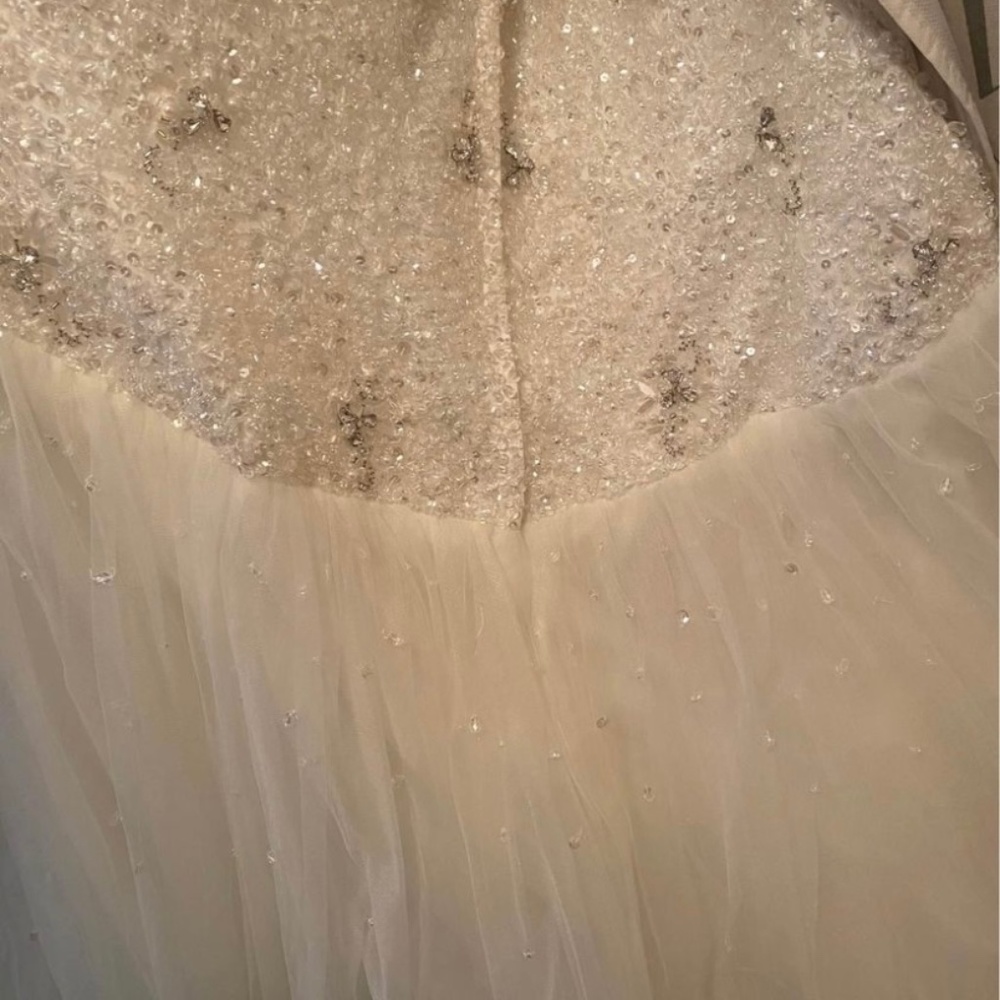 Wedding dress